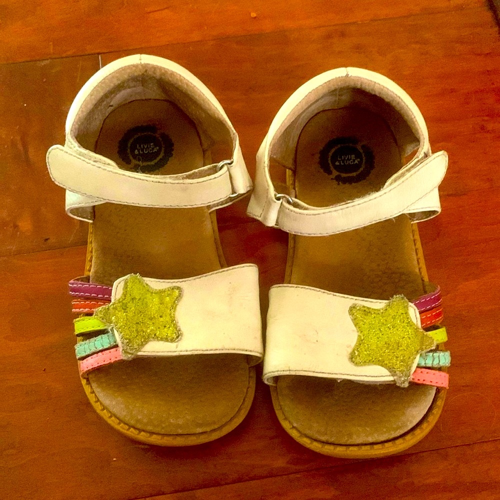 Lubie & Luca Little girl’s white rainbow leather sandals size 12